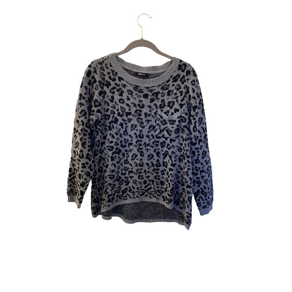 Style &Co., women’s gray & black cheetah, print, front pocket sweater size mediu